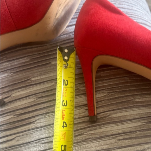 14th & Union Vibrant Red Heels - Picture 5 of 5